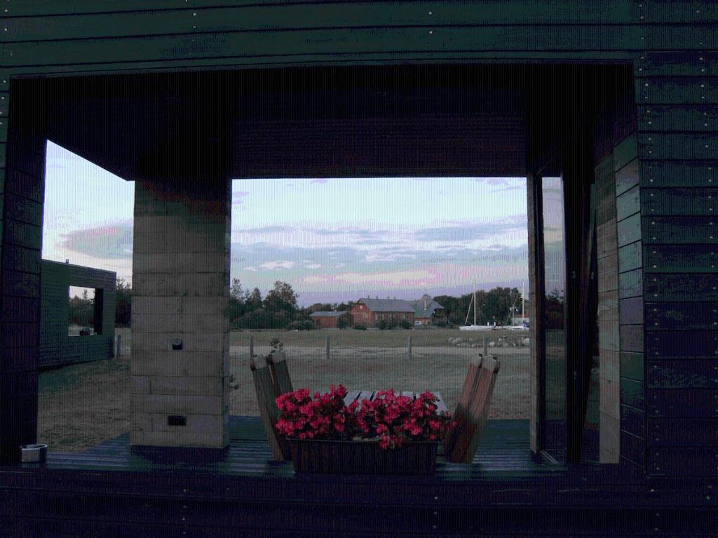 Pavilosta Marina Kamer foto